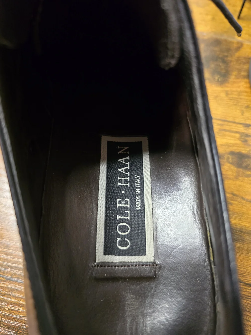 Cole Haan Made in Italy Black Leather Apron Toe Oxfords / Derbies 9.5 D